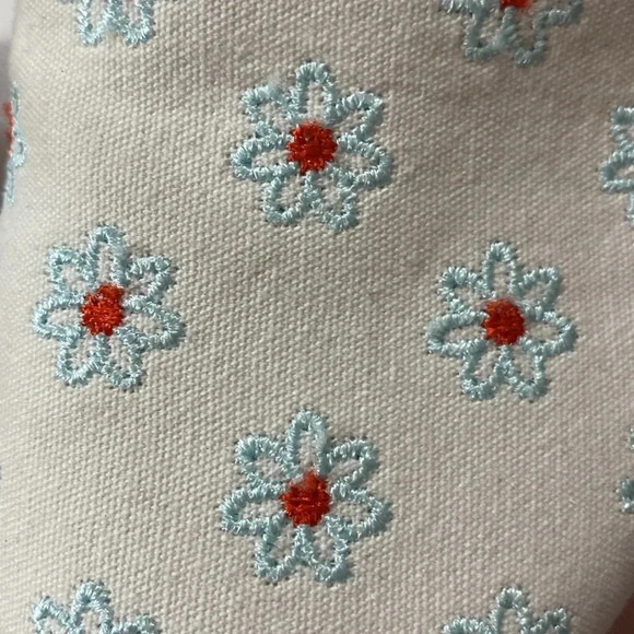 CLARKS CLOUDSTEPPERS WO SIZE 8.5  SLIP ON MULES  WHITE WITH BLUE DAISIES CLEAN - Picture 6 of 14